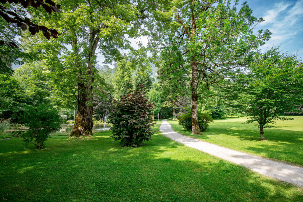 Spazierweg durch den Schlossgarten Grubhof