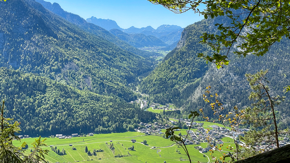 Iwonsky Hüttchen - Blick nach Waidring in Tirol
